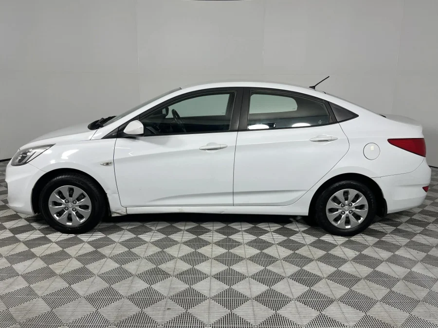 Used 2018 Hyundai Accent sedan 1.6 Motion - WeBuyCars Richmond Used 2018 Hyundai Accent sedan 1.6 Motion - WeBuyCars Richmond