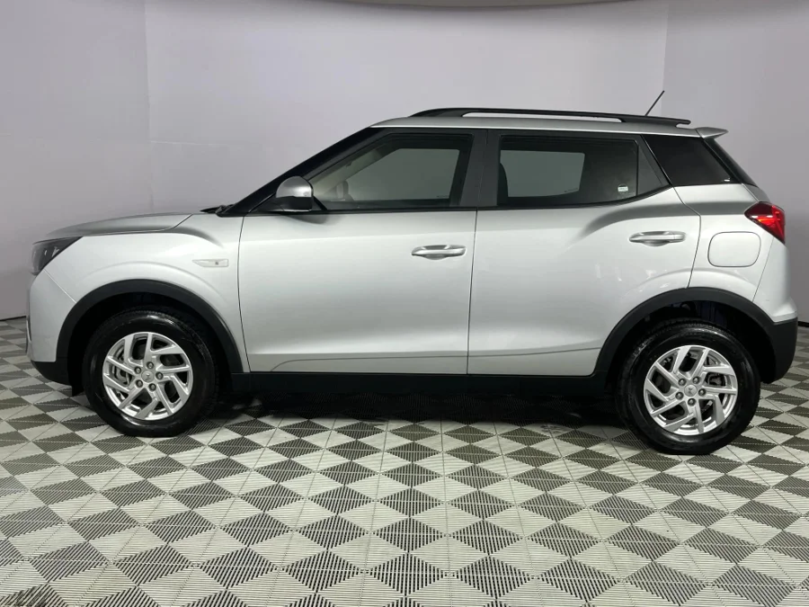 Used 2024 Mahindra XUV300 1.2T W6 - WeBuyCars Durban