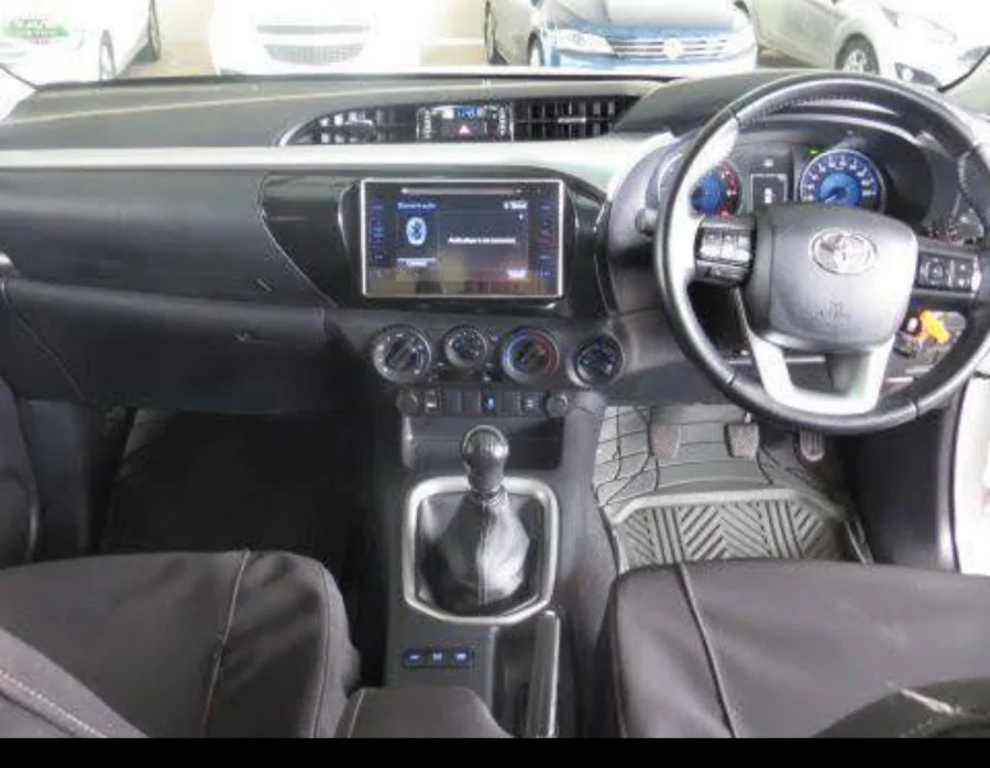 Used 2017 Toyota Hilux 2.8GD-6 Xtra cab 4x4 Raider Dakar - Xpertz Carz Used 2017 Toyota Hilux 2.8GD-6 Xtra cab 4x4 Raider Dakar - Xpertz Carz