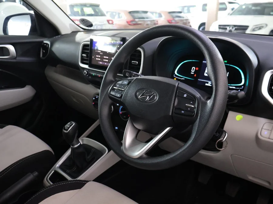 Used 2023 Hyundai Venue 1.2 Premium - SMG Toyota Cresta