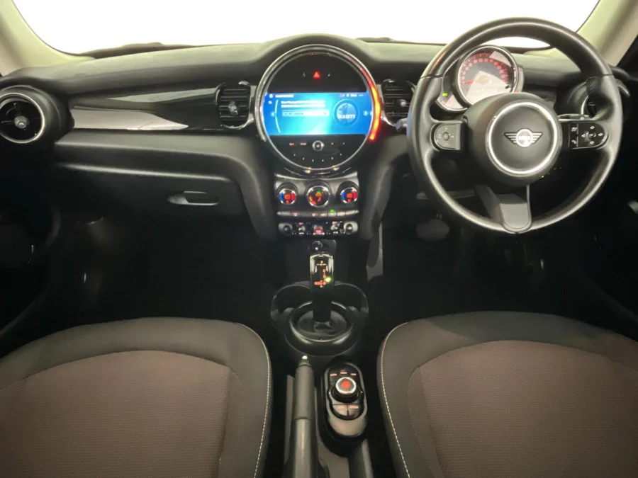 Used 2021 MINI Hatch Cooper Hatch 3-door - WeBuyCars Gqeberha Used 2021 MINI Hatch Cooper Hatch 3-door - WeBuyCars Gqeberha