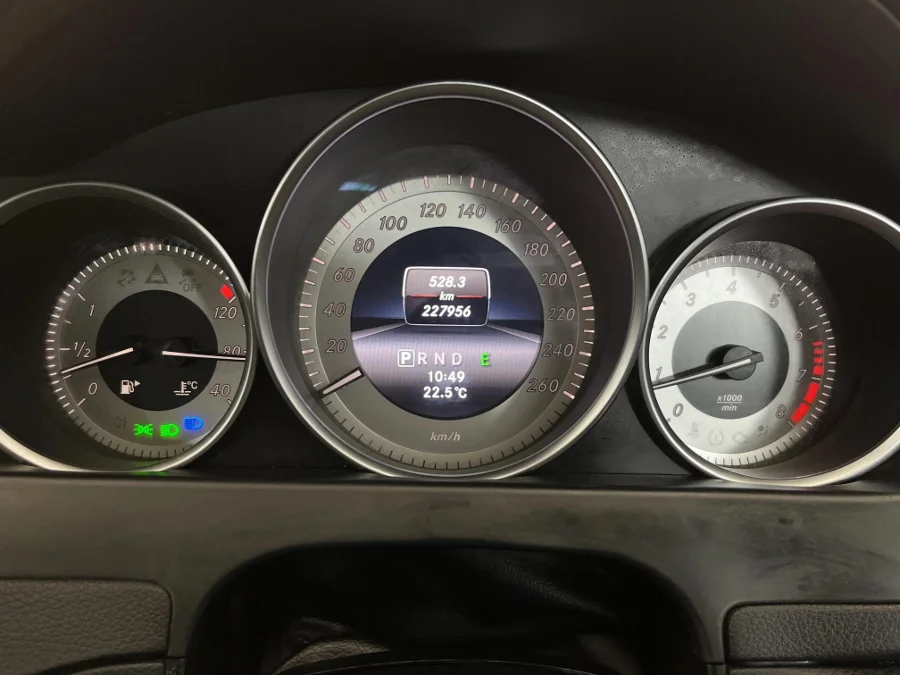 Preloaded Image 3 Preloaded Image 3