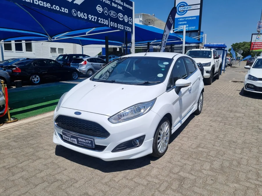 Used 2017 Ford Fiesta 5-door 1.6 Titanium - Carbase Auto