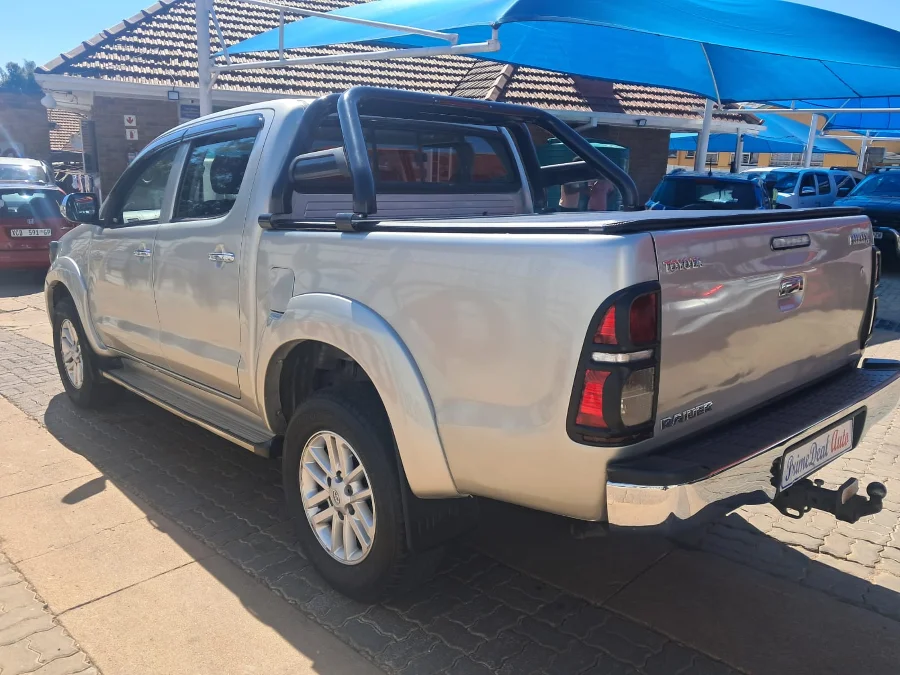 Used 2014 Toyota Hilux 2.7 double cab Raider - Prime Deal Auto Used 2014 Toyota Hilux 2.7 double cab Raider - Prime Deal Auto