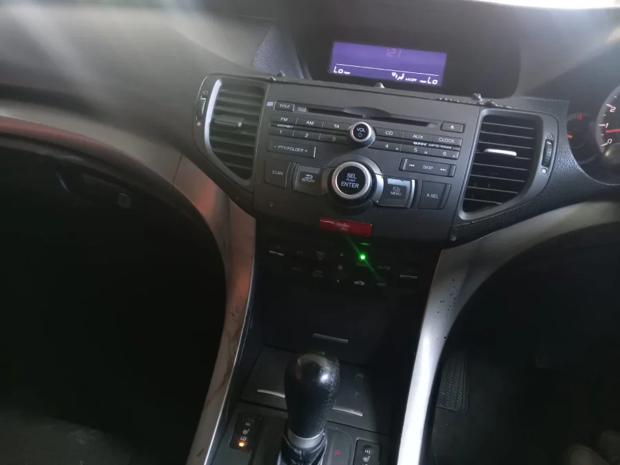 Used 2010 Honda Accord 2.0 Elegance auto - Bonus Cars Used 2010 Honda Accord 2.0 Elegance auto - Bonus Cars