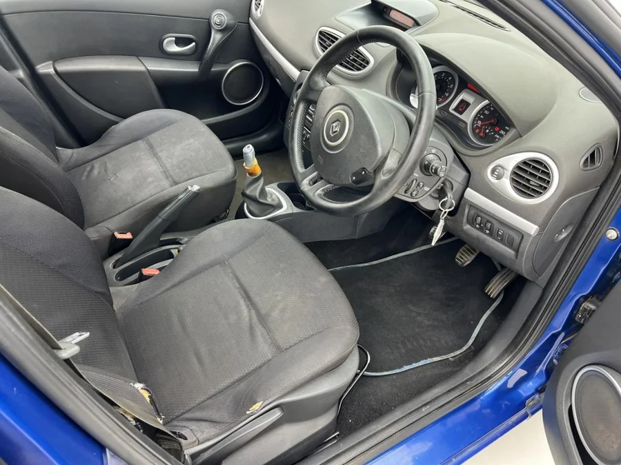 Used 2008 Renault Clio 1.4 Expression 5-door - EBK Auto