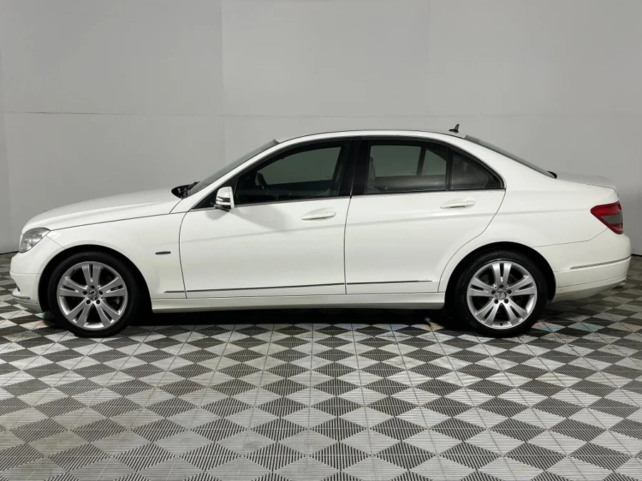 Used 2011 Mercedes-Benz C-Class C220CDI Avantgarde - WeBuyCars Germiston Used 2011 Mercedes-Benz C-Class C220CDI Avantgarde - WeBuyCars Germiston