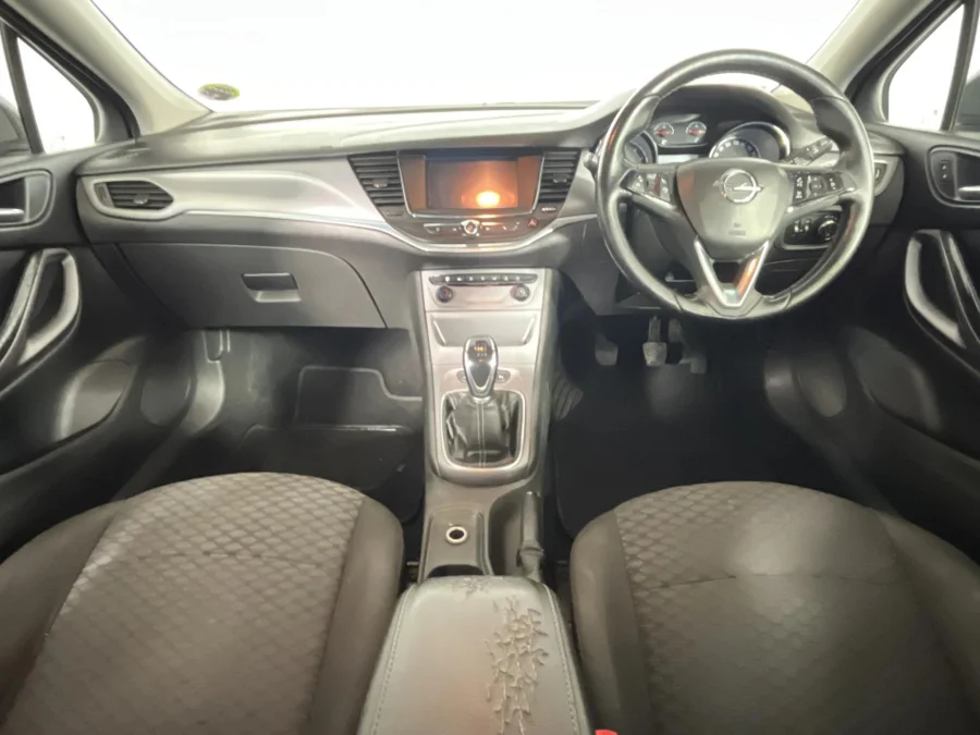 Used 2016 Opel Astra sedan 1.4 Turbo Enjoy - WeBuyCars Richmond