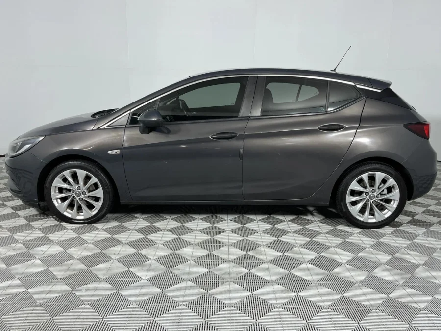 Used 2016 Opel Astra sedan 1.4 Turbo Enjoy - WeBuyCars Richmond