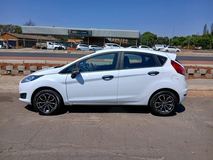 Used 2017 Ford Fiesta 5-door 1.4 Trend - Edu Auto Motors Used 2017 Ford Fiesta 5-door 1.4 Trend - Edu Auto Motors