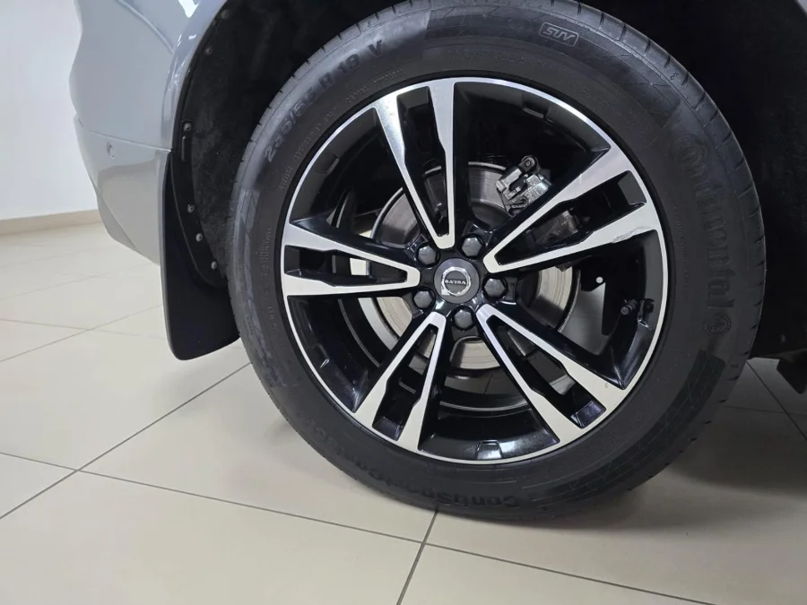 Used 2019 Volvo XC60 D4 AWD Momentum - BB Nissan Hatfield
