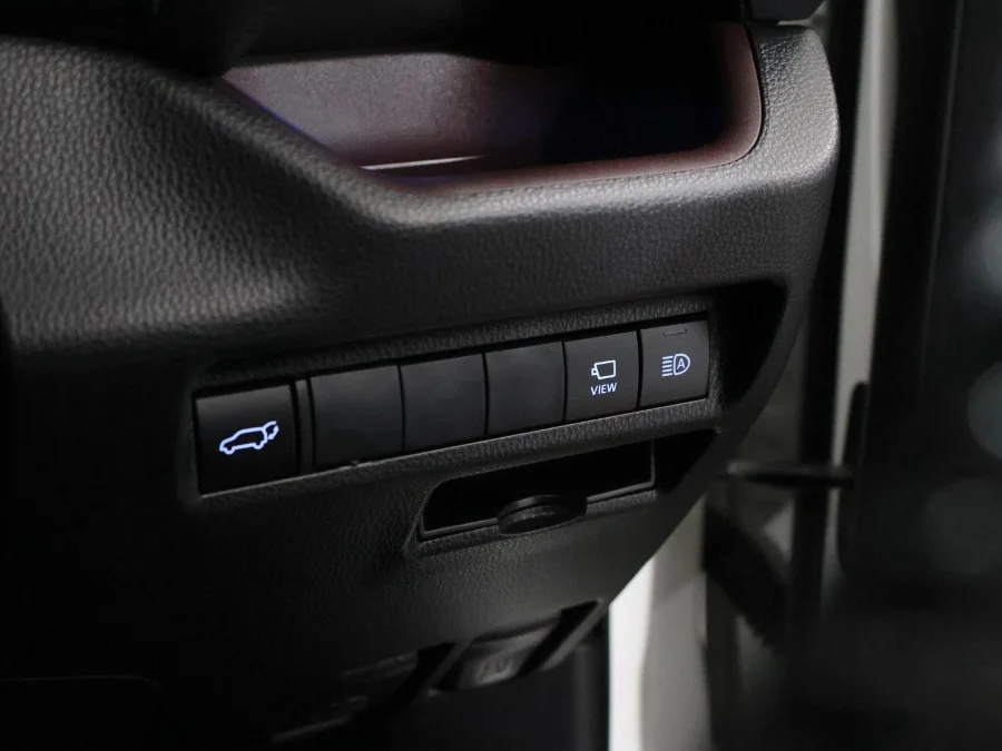 Preloaded Image 29 Preloaded Image 29