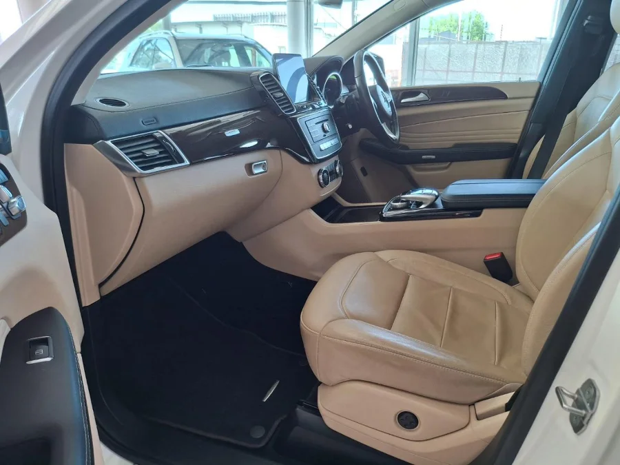 Preloaded Image 24 Preloaded Image 24