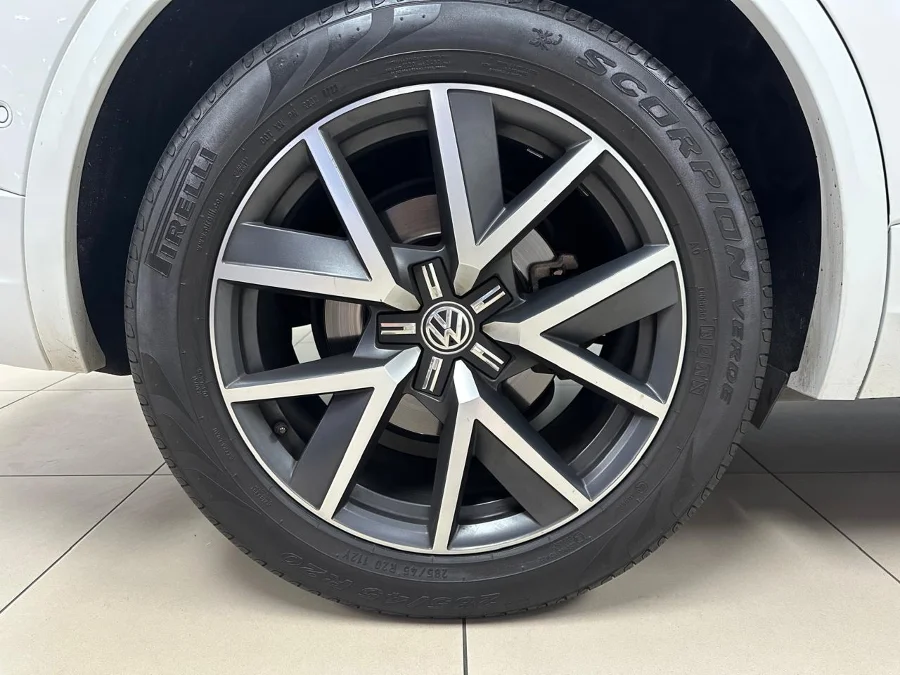 Used 2020 Volkswagen Touareg V6 TDI Executive R-Line - BB Nissan Hatfield Used 2020 Volkswagen Touareg V6 TDI Executive R-Line - BB Nissan Hatfield