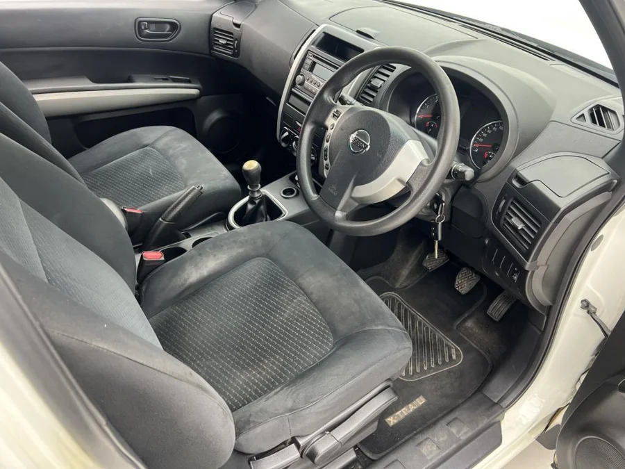 Used 2013 Nissan X-Trail 2.0dCi XE - EBK Auto Used 2013 Nissan X-Trail 2.0dCi XE - EBK Auto