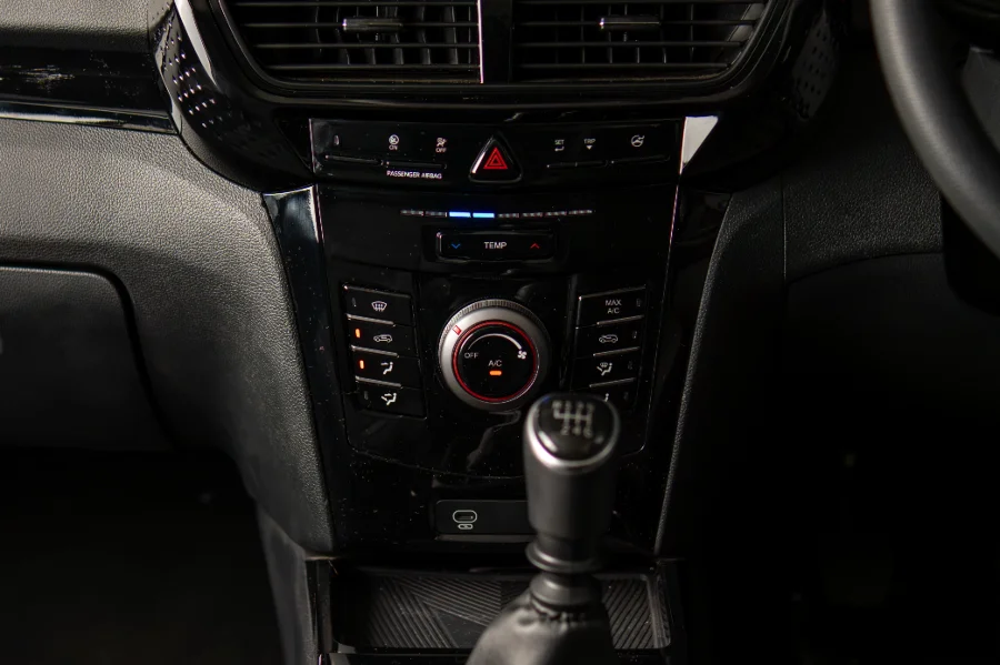 New 2025 Mahindra XUV 3XO 1.2T MX2 manual - Mahindra New Cars Centurion New 2025 Mahindra XUV 3XO 1.2T MX2 manual - Mahindra New Cars Centurion