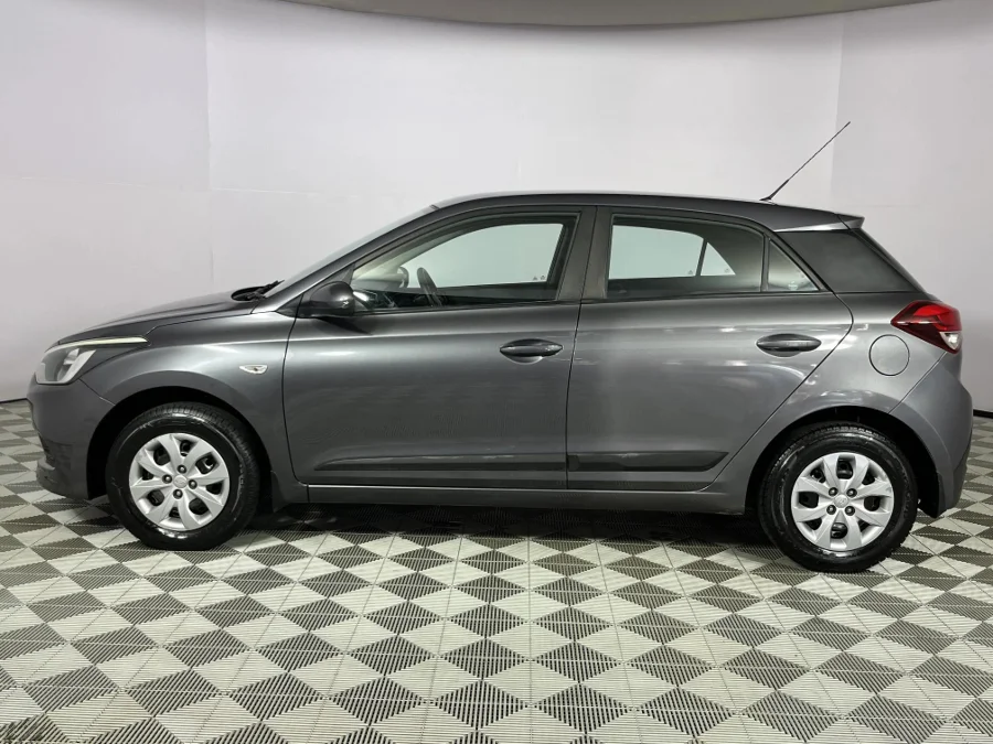 Used 2018 Hyundai i20 1.4 Fluid auto - WeBuyCars Durban