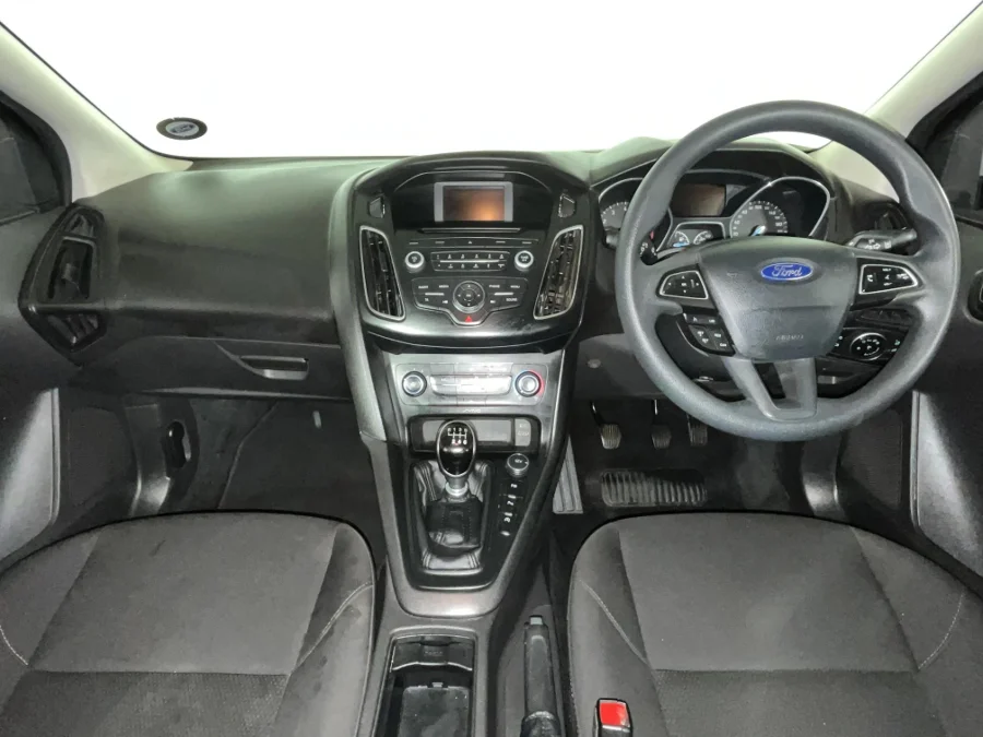 Used 2017 Ford Focus sedan 1.5T Trend - WeBuyCars Midstream