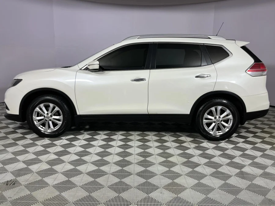 Used 2016 Nissan X-Trail 2.5 4x4 SE - WeBuyCars Durban