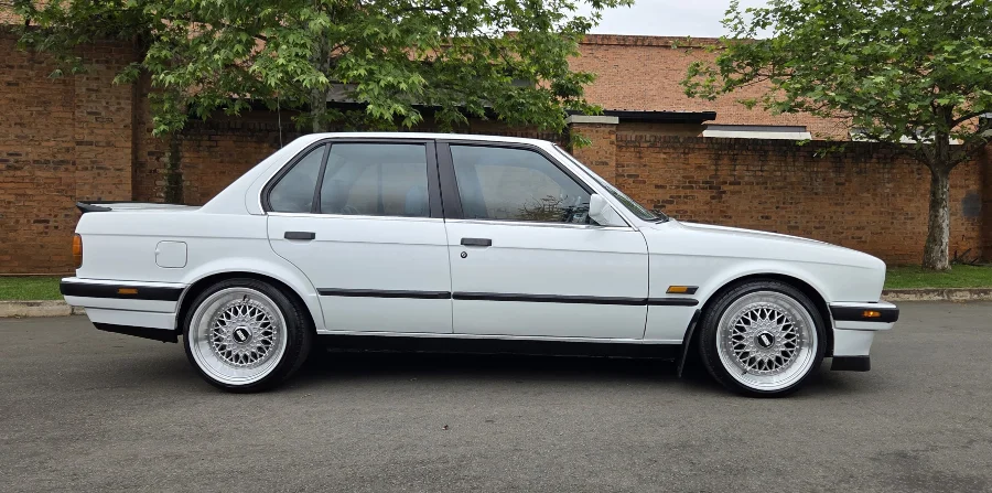 Used 1990 BMW 3 Series 320i auto - Private Seller
