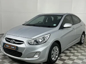 Used 2015 Hyundai Accent sedan 1.6 Glide