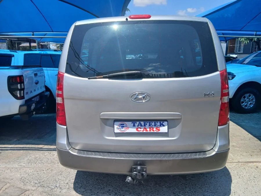 Used 2016 Hyundai H-1 2.5VGTi bus Elite 9-seater - Tafeek Cars Used 2016 Hyundai H-1 2.5VGTi bus Elite 9-seater - Tafeek Cars