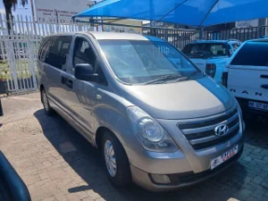 Used 2016 Hyundai H-1 2.5VGTi bus Elite 9-seater