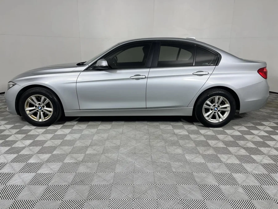 Used 2017 BMW 3 Series 320i sports-auto - WeBuyCars JHB South Used 2017 BMW 3 Series 320i sports-auto - WeBuyCars JHB South