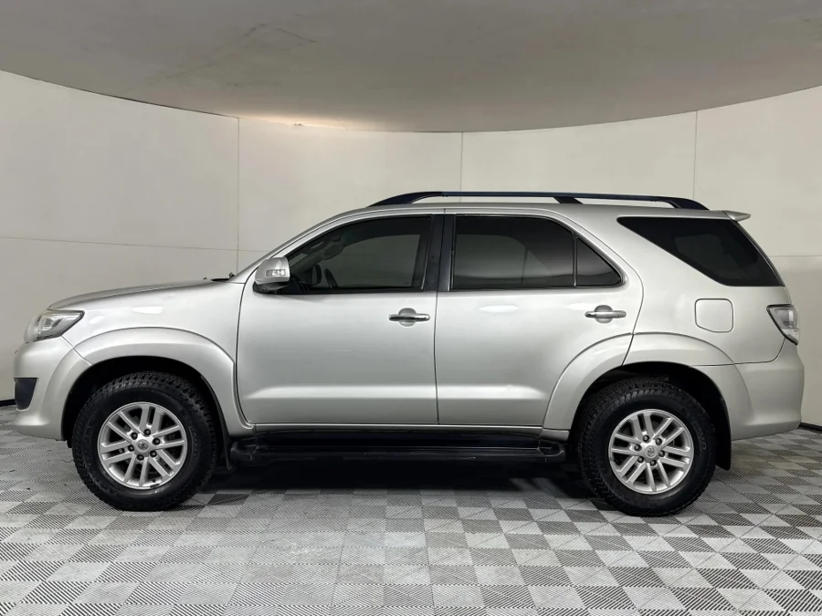 Used 2012 Toyota Fortuner 4.0 V6 4x4 Epic - WeBuyCars Midstream Used 2012 Toyota Fortuner 4.0 V6 4x4 Epic - WeBuyCars Midstream