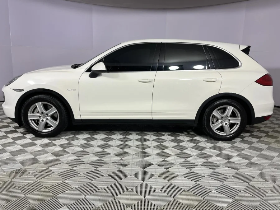 Used 2010 Porsche Cayenne S hybrid - WeBuyCars Durban Used 2010 Porsche Cayenne S hybrid - WeBuyCars Durban