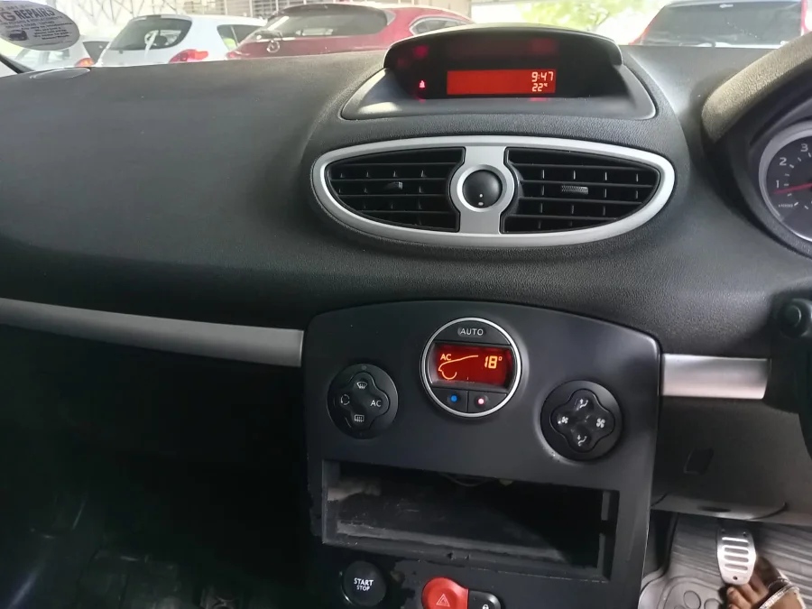 Used 2006 Renault Clio 1.6 Dynamique - Bonus Cars Used 2006 Renault Clio 1.6 Dynamique - Bonus Cars