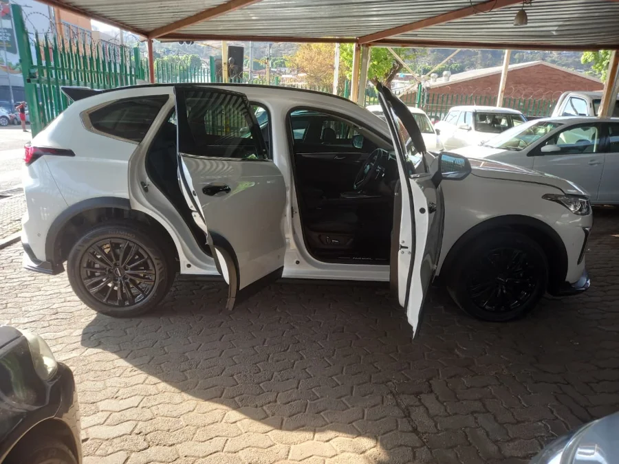 Used 2025 Haval Jolion 1.5T Super Luxury - Omega EL Auto Used 2025 Haval Jolion 1.5T Super Luxury - Omega EL Auto