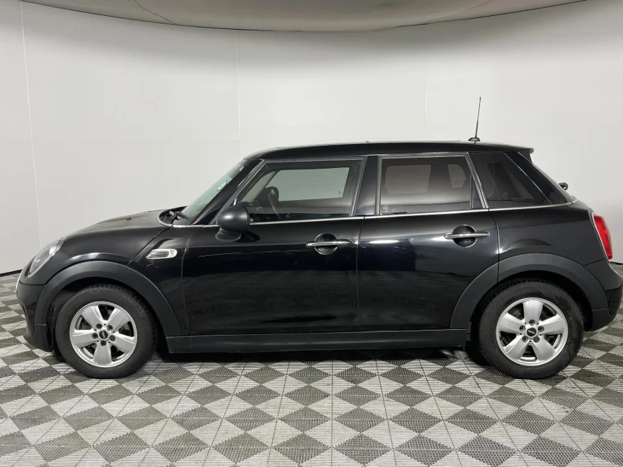 Used 2017 MINI Hatch One Hatch 5-door - WeBuyCars Richmond Used 2017 MINI Hatch One Hatch 5-door - WeBuyCars Richmond