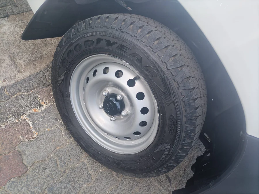 Used 2021 Toyota Hilux 2.4GD (aircon) - Bisi Motors Used 2021 Toyota Hilux 2.4GD (aircon) - Bisi Motors