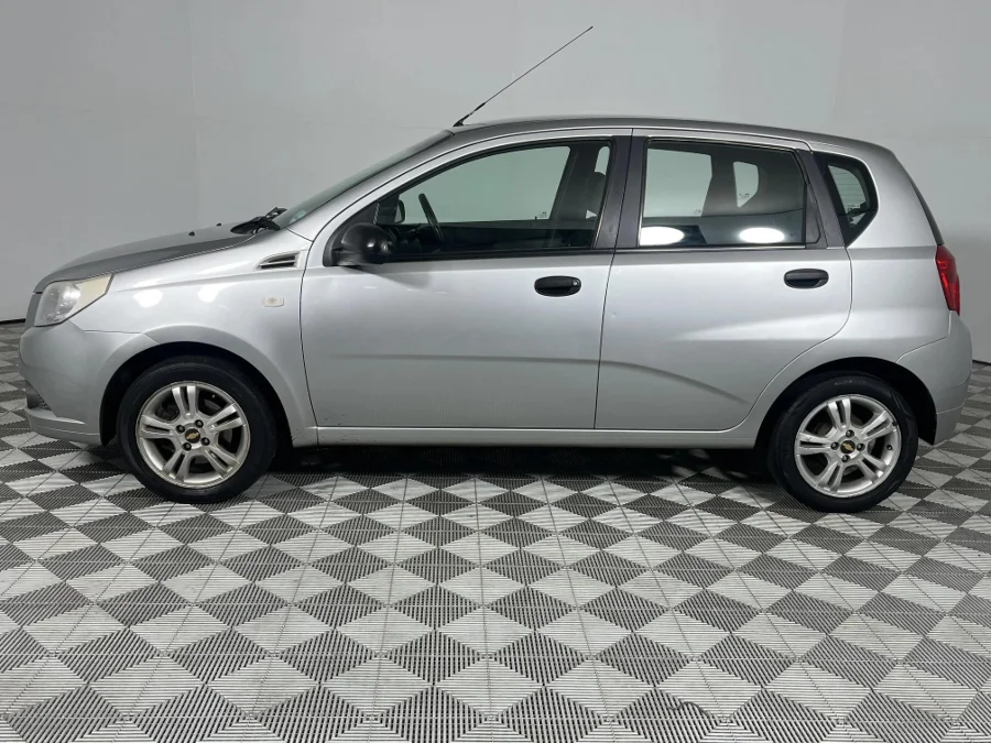 Used 2014 Chevrolet Aveo hatch 1.6 L - WeBuyCars Richmond Used 2014 Chevrolet Aveo hatch 1.6 L - WeBuyCars Richmond