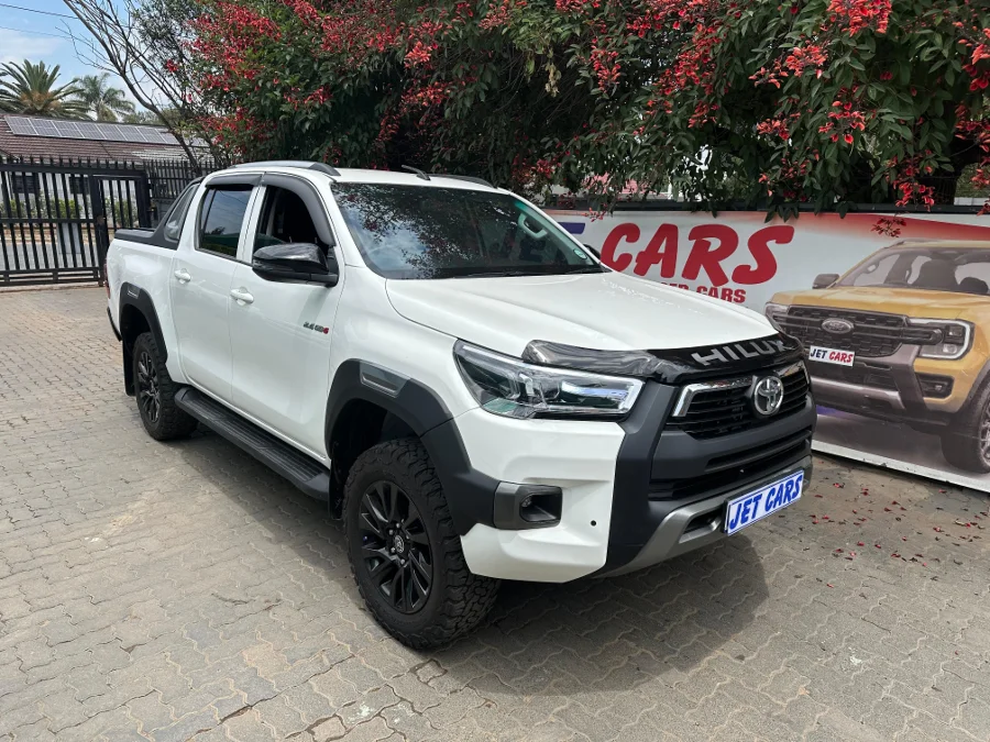 Used 2024 Toyota Hilux 2.4GD-6 double cab 4x4 SRX auto - Jet Cars Used 2024 Toyota Hilux 2.4GD-6 double cab 4x4 SRX auto - Jet Cars
