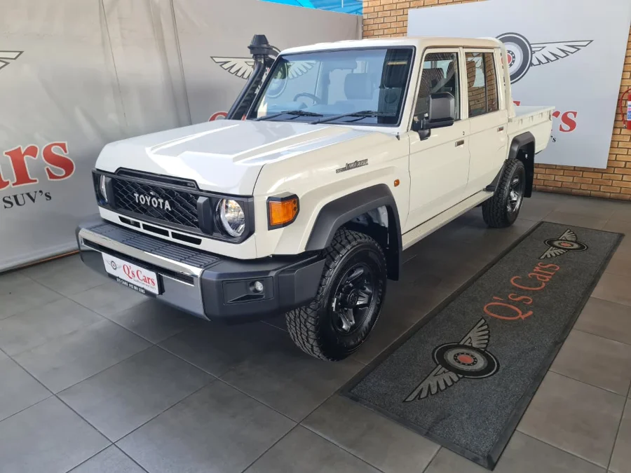 Used 2025 Toyota Land Cruiser 79 4.5D-4D V8 double cab LX - Qs Cars