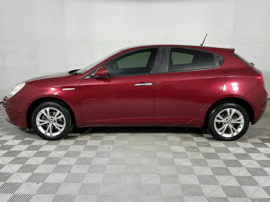 Used 2013 Alfa Romeo Giulietta 1.4TBi Progression - WeBuyCars Silverlakes