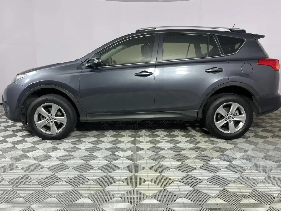 Used 2015 Toyota RAV4 2.0 GX auto - WeBuyCars Epping Used 2015 Toyota RAV4 2.0 GX auto - WeBuyCars Epping