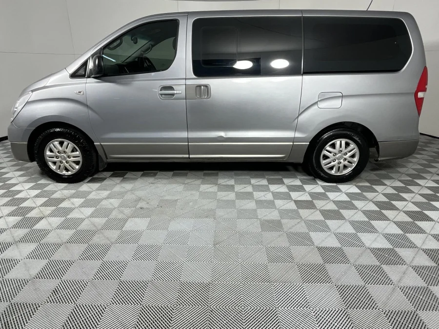 Used 2016 Hyundai H-1 2.4 bus Executive - WeBuycars East London Used 2016 Hyundai H-1 2.4 bus Executive - WeBuycars East London