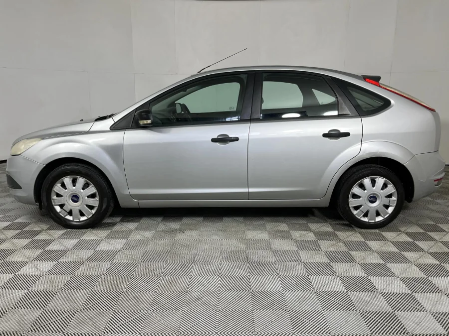 Used 2009 Ford Focus 1.8 5-door Ambiente - WeBuyCars George