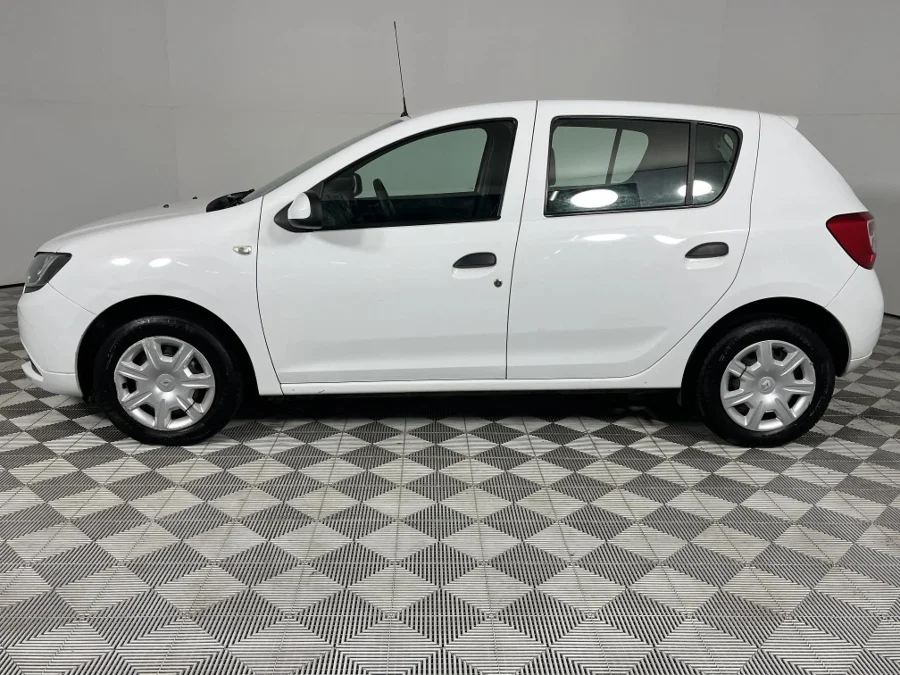 Used 2015 Renault Sandero 66kW turbo Expression - WeBuyCars Richmond