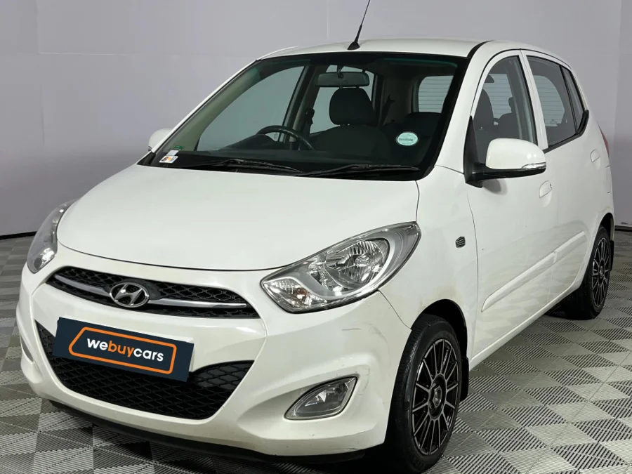Used 2017 Hyundai i10 1.1 Motion - WeBuyCars Durban