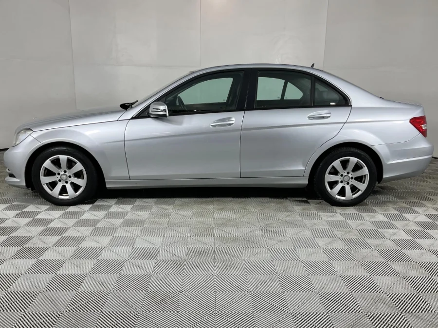 Used 2013 Mercedes-Benz C-Class C200 Classic auto - WeBuyCars JHB South Used 2013 Mercedes-Benz C-Class C200 Classic auto - WeBuyCars JHB South