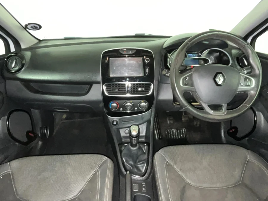 Used 2017 Renault Clio 66kW turbo Expression - WeBuyCars Germiston Used 2017 Renault Clio 66kW turbo Expression - WeBuyCars Germiston