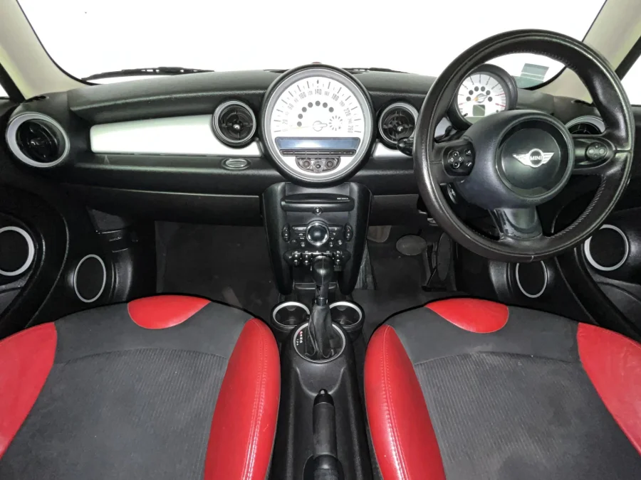 Used 2011 MINI Hatch Cooper auto - WeBuyCars Durban