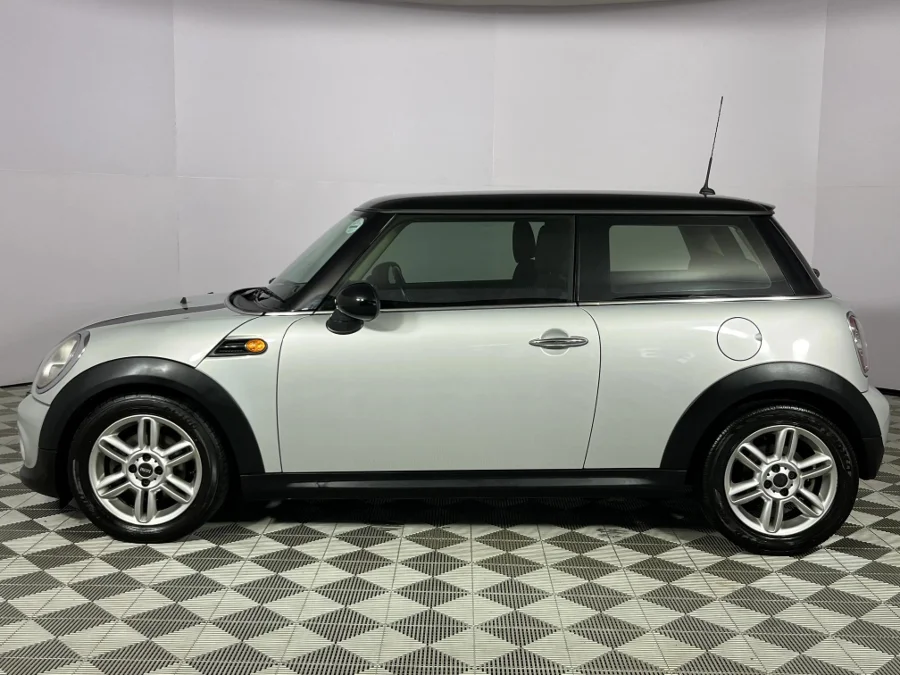 Used 2011 MINI Hatch Cooper auto - WeBuyCars Durban