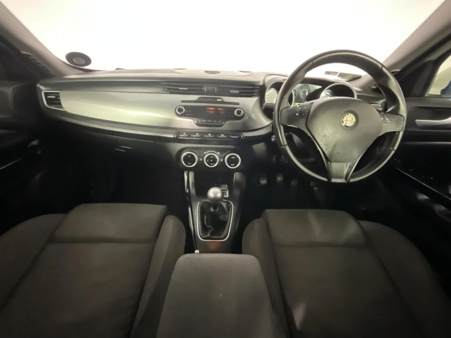 Used 2011 Alfa Romeo Giulietta 1.4TBi Distinctive - WeBuyCars Brackenfell Cape Town