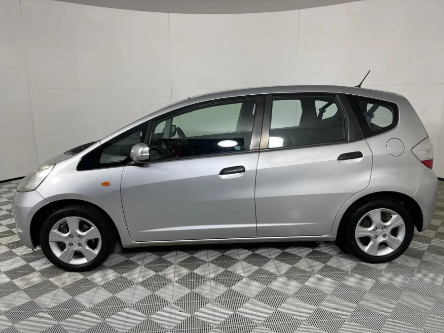 Used 2009 Honda Jazz 1.4 LX - WeBuyCars JHB South Used 2009 Honda Jazz 1.4 LX - WeBuyCars JHB South
