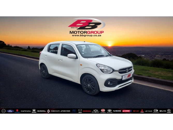 Used 2024 Toyota Vitz 1.0 XR manual